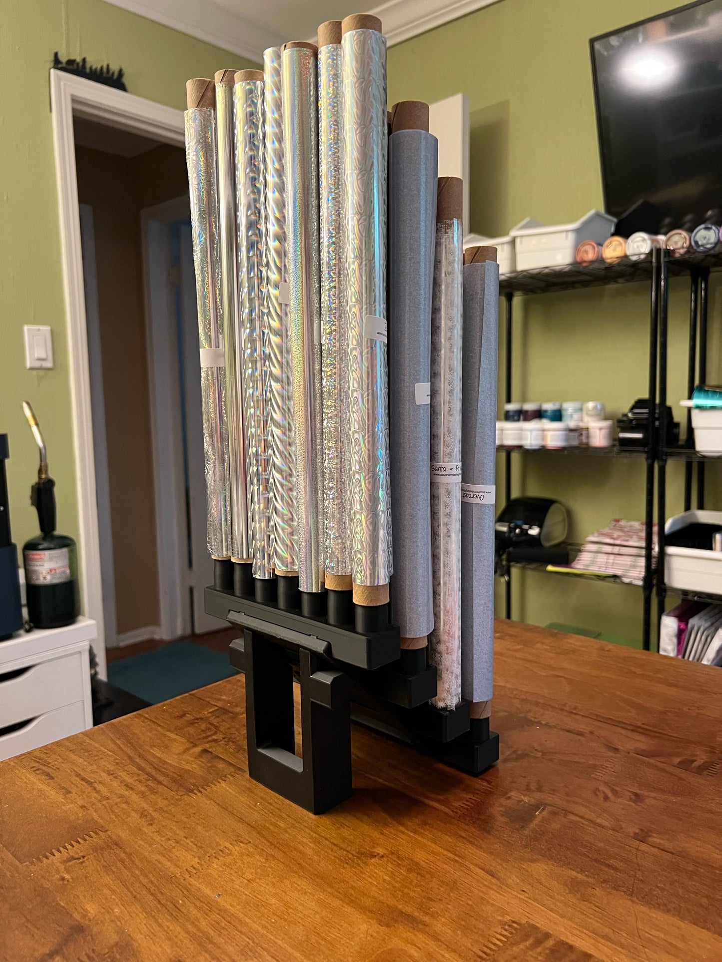 FOIL HOLDER STAND/WALL HANGER