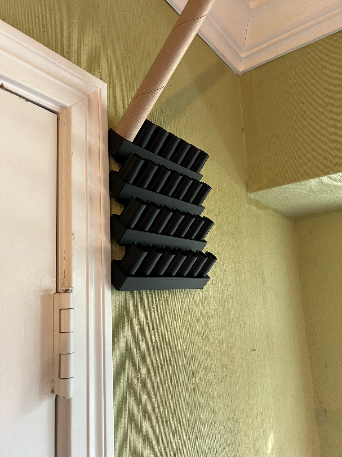 FOIL HOLDER STAND/WALL HANGER