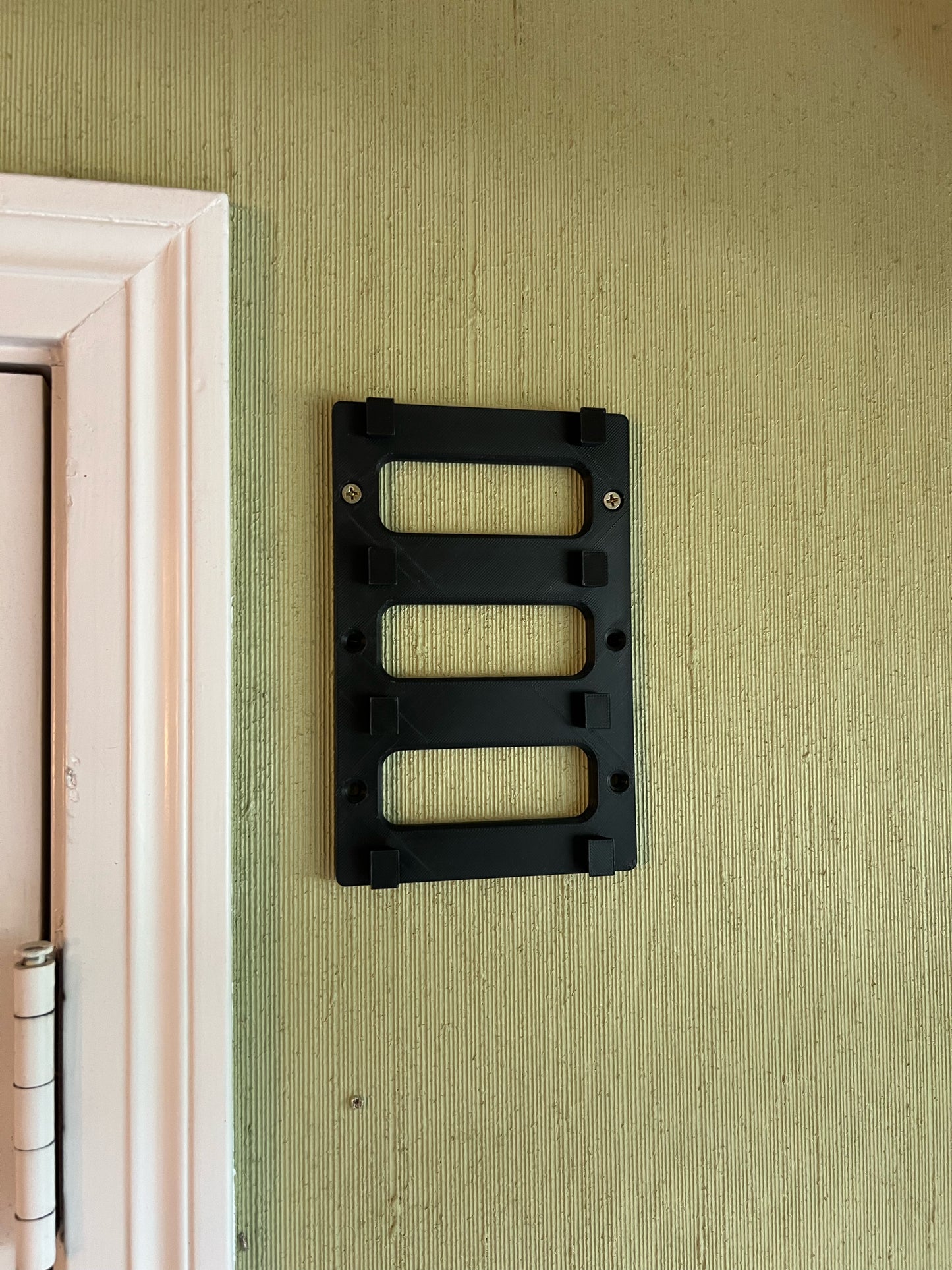 FOIL HOLDER STAND/WALL HANGER